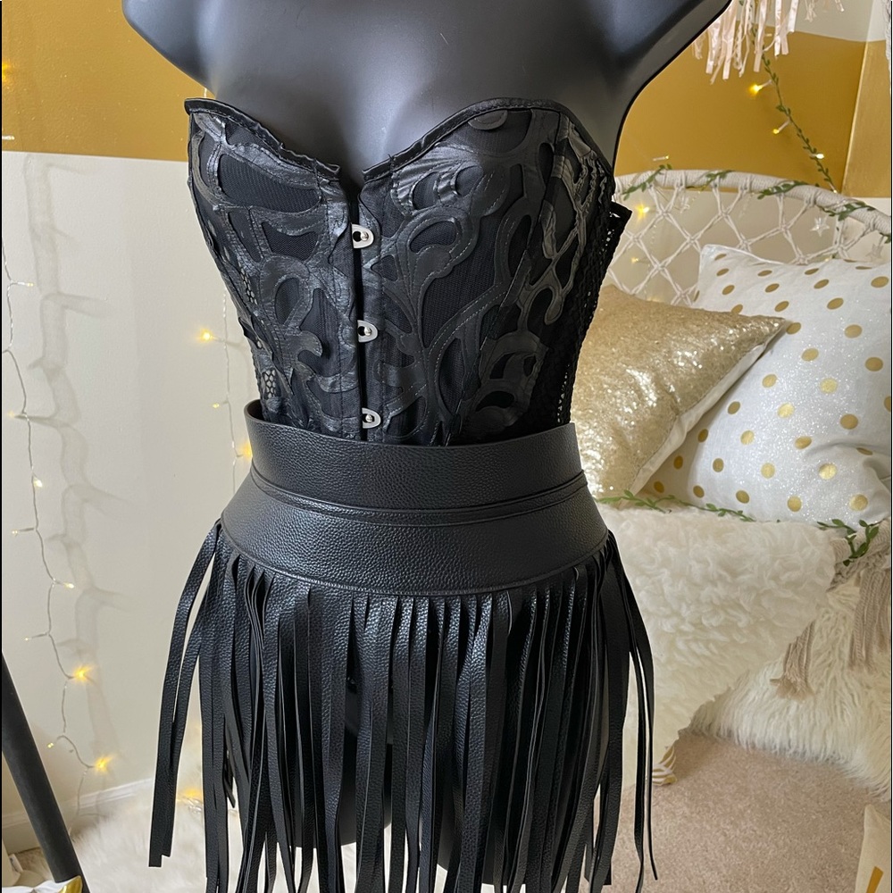 New Black mesh bustier size medium